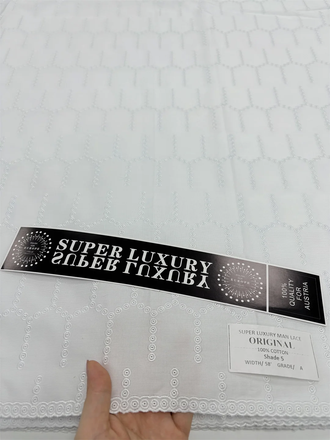 High End Men 100% Cotton Lace Fabric 2026 Hot Sale Swiss Lace Fabric for African Nigerian French Wedding Party Groom Dresses
High End Men 100% Cotton Lace Fabric 2026 Hot Sale Swiss Lace Fabric for African Nigerian French Wedding Party Groom Dresses