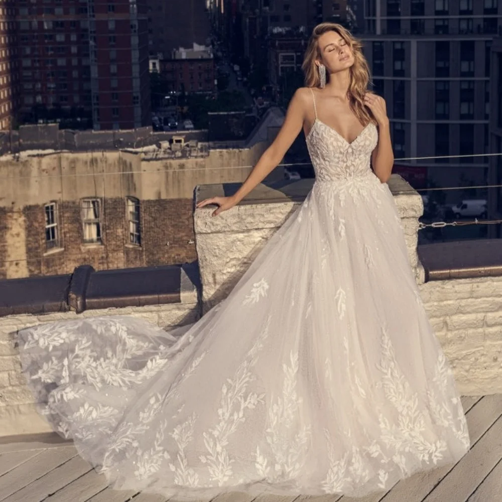 Customized A Line Wedding Dresses Boho V Neck Applique Bride Dress Spaghetti Straps Tulle Bridal Gowns New Vestidos
Customized A Line Wedding Dresses Boho V Neck Applique Bride Dress Spaghetti Straps Tulle Bridal Gowns New Vestidos