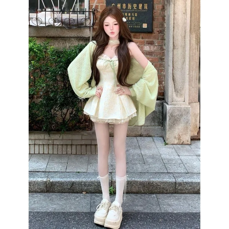 2026 Summer Pure Desire Sweet and Fresh Temperament Floral Age-reducing Cardigan Lace Dress Set Female Dating Suit Short Skirt
2026 Summer Pure Desire Sweet and Fresh Temperament Floral Age-reducing Cardigan Lace Dress Set Female Dating Suit Short Skirt