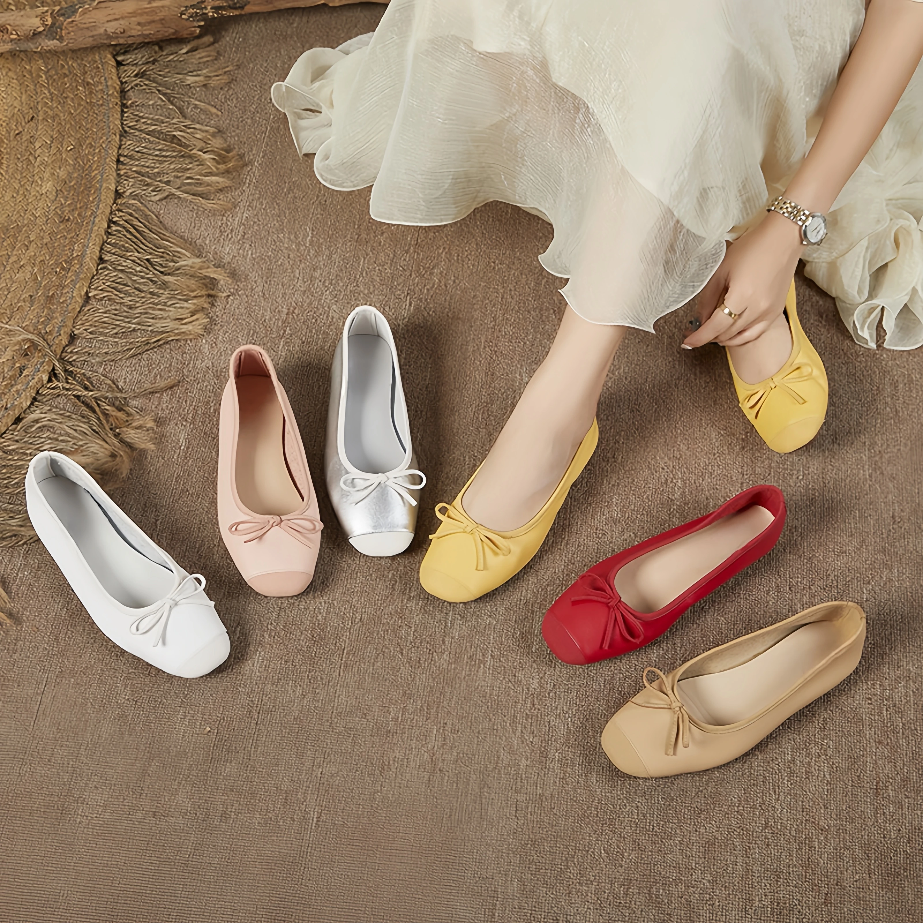 Retro Korean Bow Square Headed Baotou Grandma Shoes 2024 Summer New French Ballet Flat Shoes Women's Shoes
Retro Korean Bow Square Headed Baotou Grandma Shoes 2024 Summer New French Ballet Flat Shoes Women's Shoes