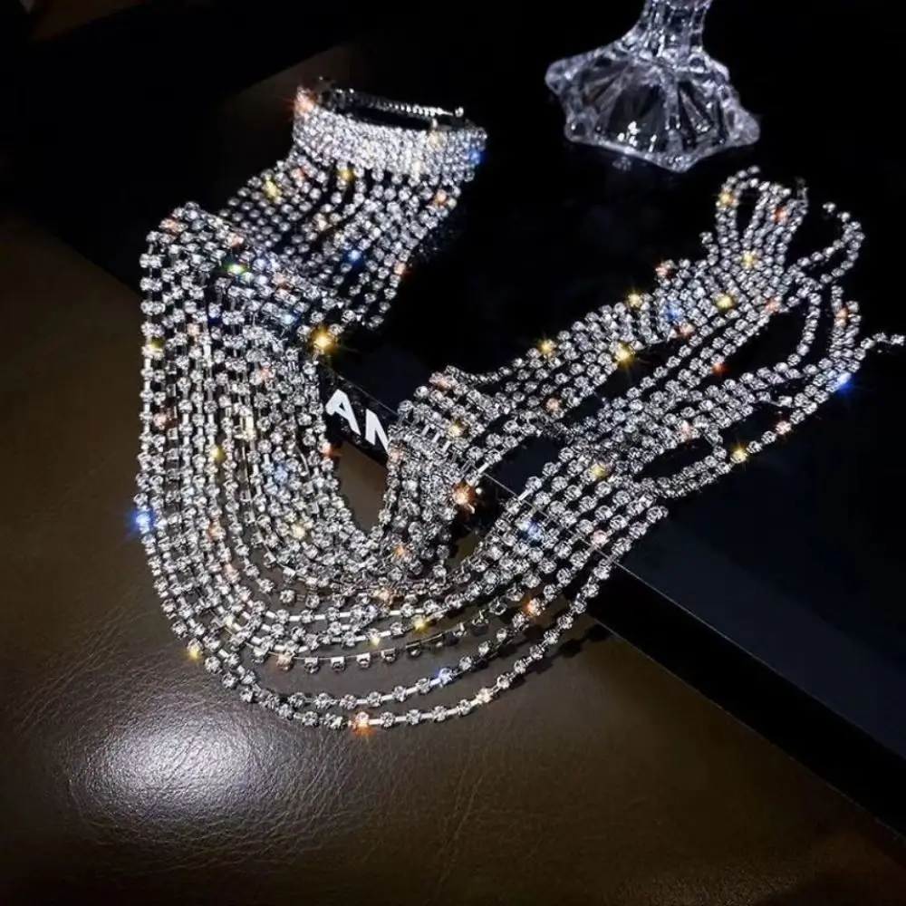 Long Tassel Sparkling Rhinestone Hairpins Silver-Color Geometric Metal Rhinestone Hair Accessory Hyperbole Desig Full Rhinestone
Long Tassel Sparkling Rhinestone Hairpins Silver-Color Geometric Metal Rhinestone Hair Accessory Hyperbole Desig Full Rhinestone