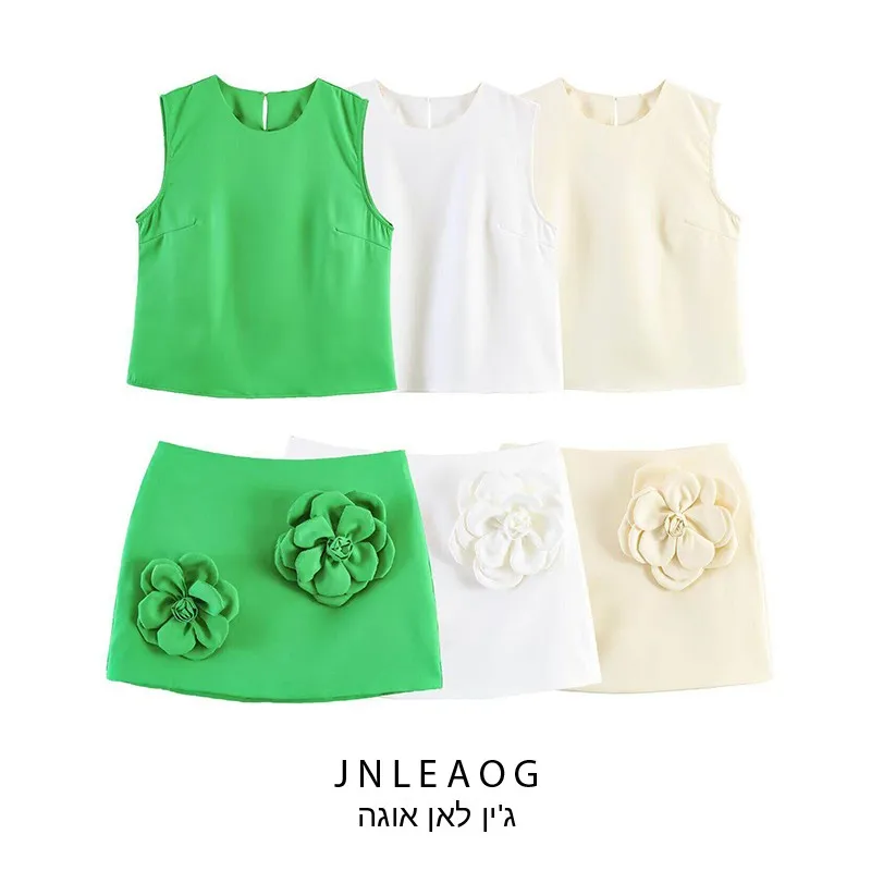 Spring New Arrival Women's Fashion Vest Top Floral Decoration Half Skirt Two-Piece Set Polyester Fiber Regular Length
Spring New Arrival Women's Fashion Vest Top Floral Decoration Half Skirt Two-Piece Set Polyester Fiber Regular Length