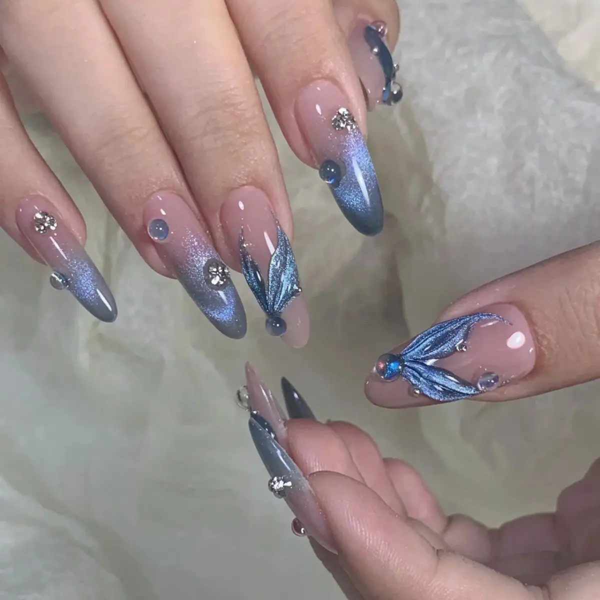 Anime Love and Deepspace Rafayel Cosplay Cartoon Handmade Wear Manicure Cat Eyed Mermaid Tail Nail Art Birthday Gift
Anime Love and Deepspace Rafayel Cosplay Cartoon Handmade Wear Manicure Cat Eyed Mermaid Tail Nail Art Birthday Gift