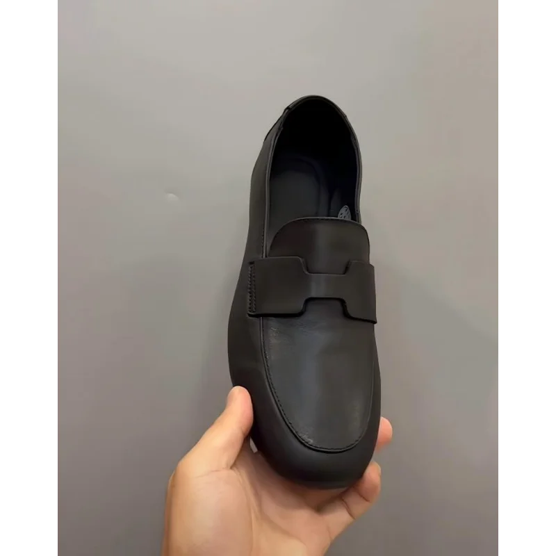 New Designer Leather Shoes for Men Solid Color Light Driving Shoes Male Spring Summer Fashion Casual High Quality Loafers Man
New Designer Leather Shoes for Men Solid Color Light Driving Shoes Male Spring Summer Fashion Casual High Quality Loafers Man