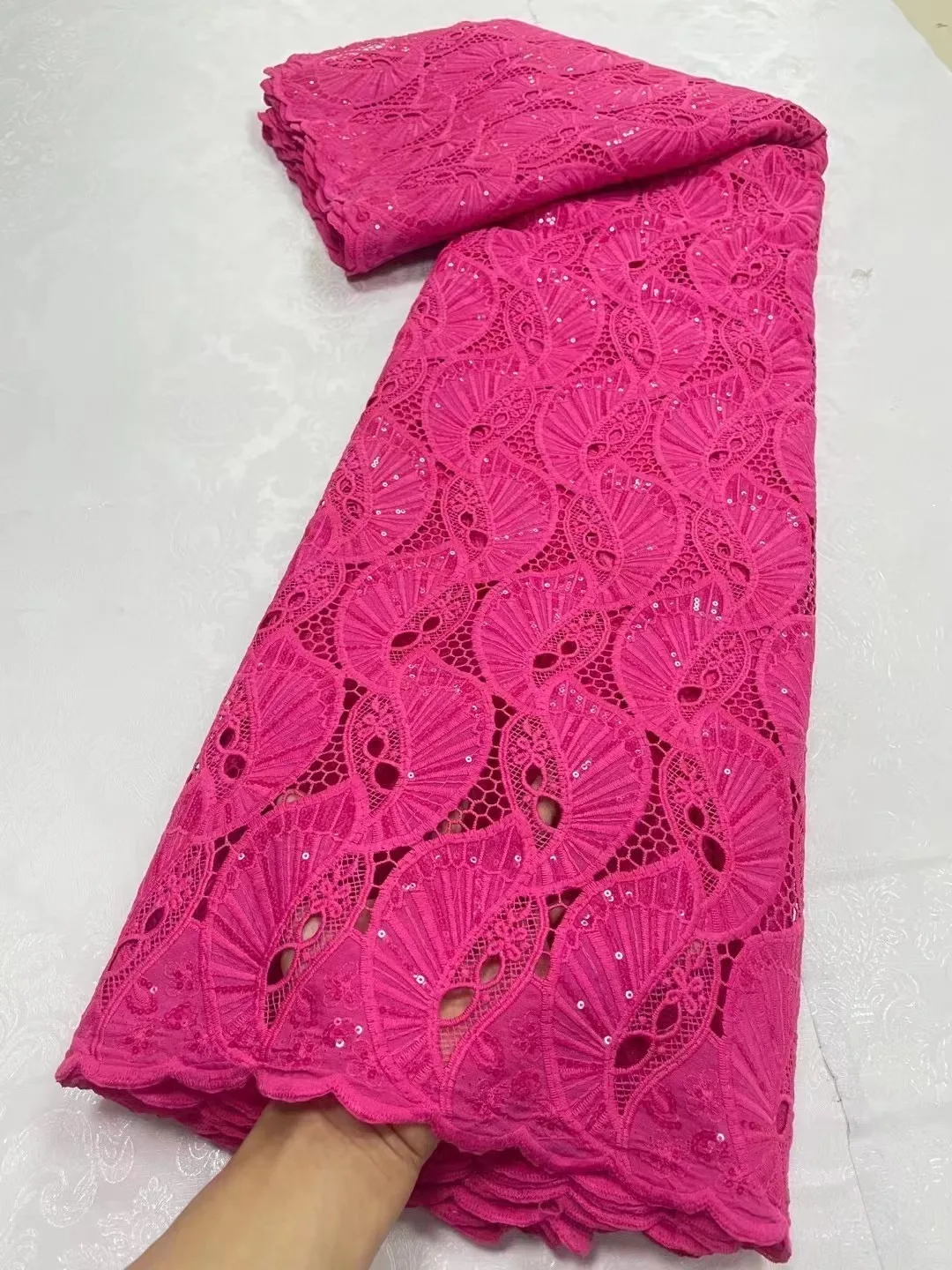 2024 High Quality Sequins Water Soluble Cord Lace Fabric For Dress African Applique Guipure Lace Fabric Embroidery 5 Yards Pink
2024 High Quality Sequins Water Soluble Cord Lace Fabric For Dress African Applique Guipure Lace Fabric Embroidery 5 Yards Pink