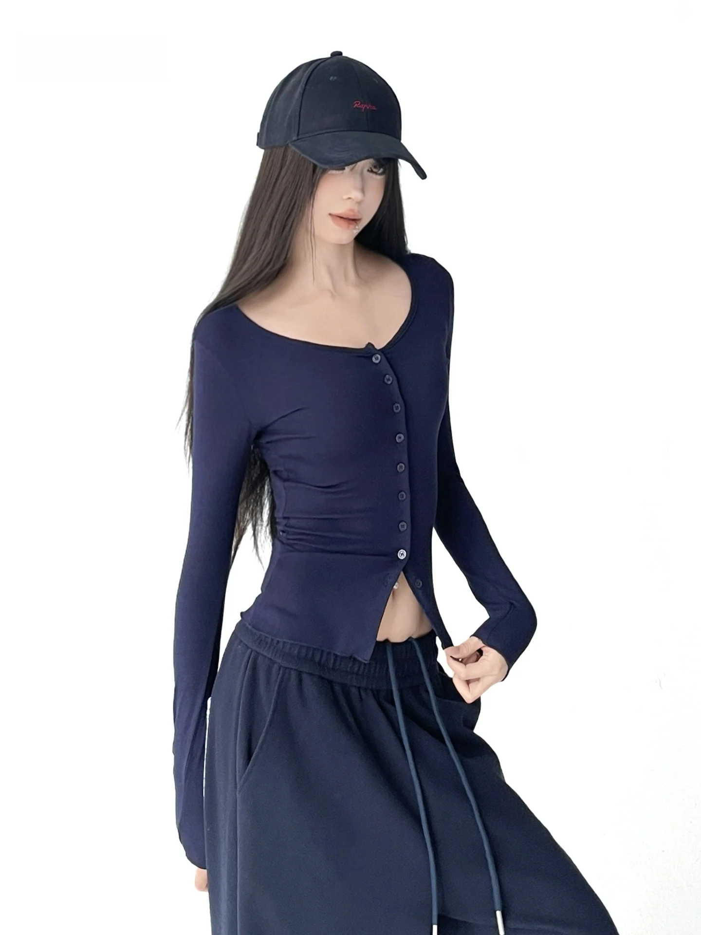 Sexy Pure Desire Button Cardigan T-irt Women's 2025 New Autumn Winter Slim Fit Long Sve Top Women's Faion Sle
Sexy Pure Desire Button Cardigan T-irt Women's 2025 New Autumn Winter Slim Fit Long Sve Top Women's Faion Sle