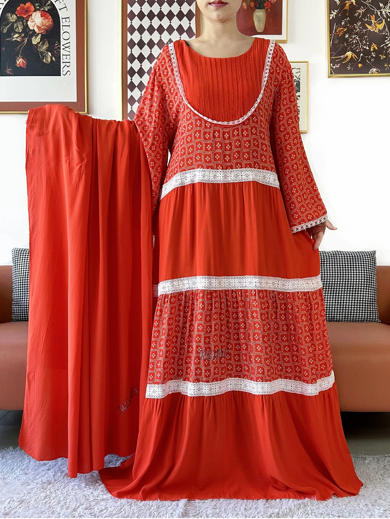 High-end Design African Boubou KASHKHA Cotton Abaya African Muslim Loose Dress with Big Scarf Embroidery Maxi Dress for Ramadan
High-end Design African Boubou KASHKHA Cotton Abaya African Muslim Loose Dress with Big Scarf Embroidery Maxi Dress for Ramadan