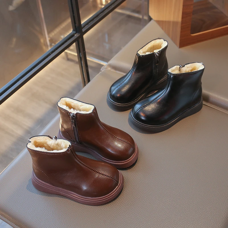 2025 Winter New Children's Shoes Girls' Snow Boots Plush Warm Children's Shoes Outdoor Leather Shoes Anti slip Fashion Boots
2025 Winter New Children's Shoes Girls' Snow Boots Plush Warm Children's Shoes Outdoor Leather Shoes Anti slip Fashion Boots