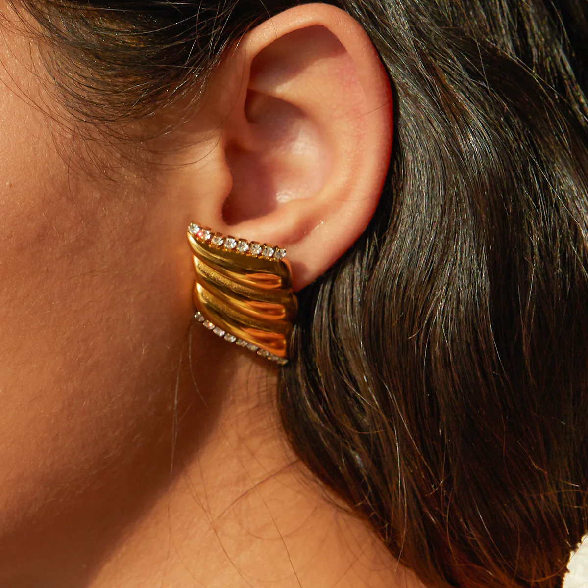 Stainless Steel PVD 18K Gold Plated Tarnish Crystal Geo Earrings For Woman Jewelry Wholesale Summer Trendy
Stainless Steel PVD 18K Gold Plated Tarnish Crystal Geo Earrings For Woman Jewelry Wholesale Summer Trendy