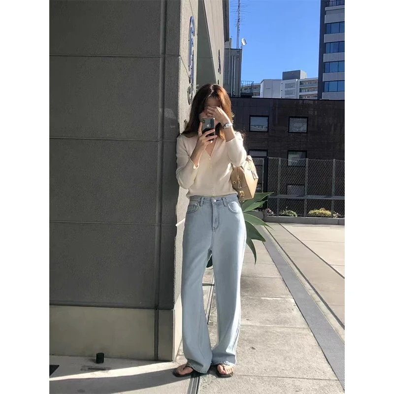 Fashionable Versatile Dongda Gate High Waist Straight Leg Slimming Light Blue Denim Jeans Women's Straight Cut Trousers
Fashionable Versatile Dongda Gate High Waist Straight Leg Slimming Light Blue Denim Jeans Women's Straight Cut Trousers