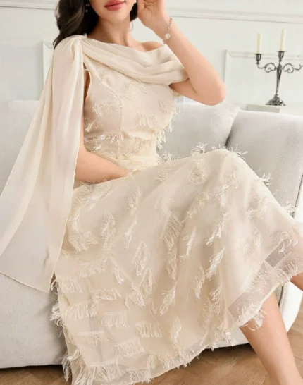 Women's Dress Summer New French Fashion Elegant High-End Temperament Style Furry Fringe Shawl Splicing Sleeveless Party Dress
Women's Dress Summer New French Fashion Elegant High-End Temperament Style Furry Fringe Shawl Splicing Sleeveless Party Dress