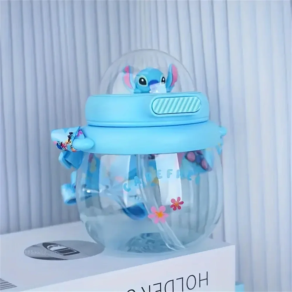 800 мл MINISO Disney Stitch пластиковая бутылка для воды большой емкости портативная портативная чашка для воды с героями мультфильмов аниме для спорта на открытом воздухе подарок ребенку
800 мл MINISO Disney Stitch пластиковая бутылка для воды большой емкости портативная портативная чашка для воды с героями мультфильмов аниме для спорта на открытом воздухе подарок ребенку