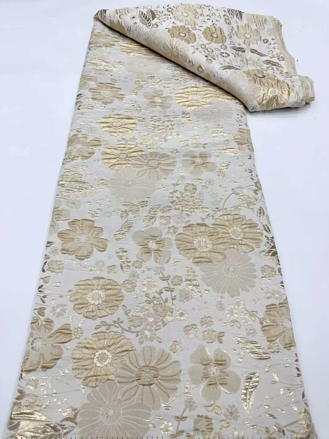 2024 High Quality Nigerian Jacquard Lace Fabric African Brocade Lace Fabric For Sewing Women Wedding Party Dresses
2024 High Quality Nigerian Jacquard Lace Fabric African Brocade Lace Fabric For Sewing Women Wedding Party Dresses