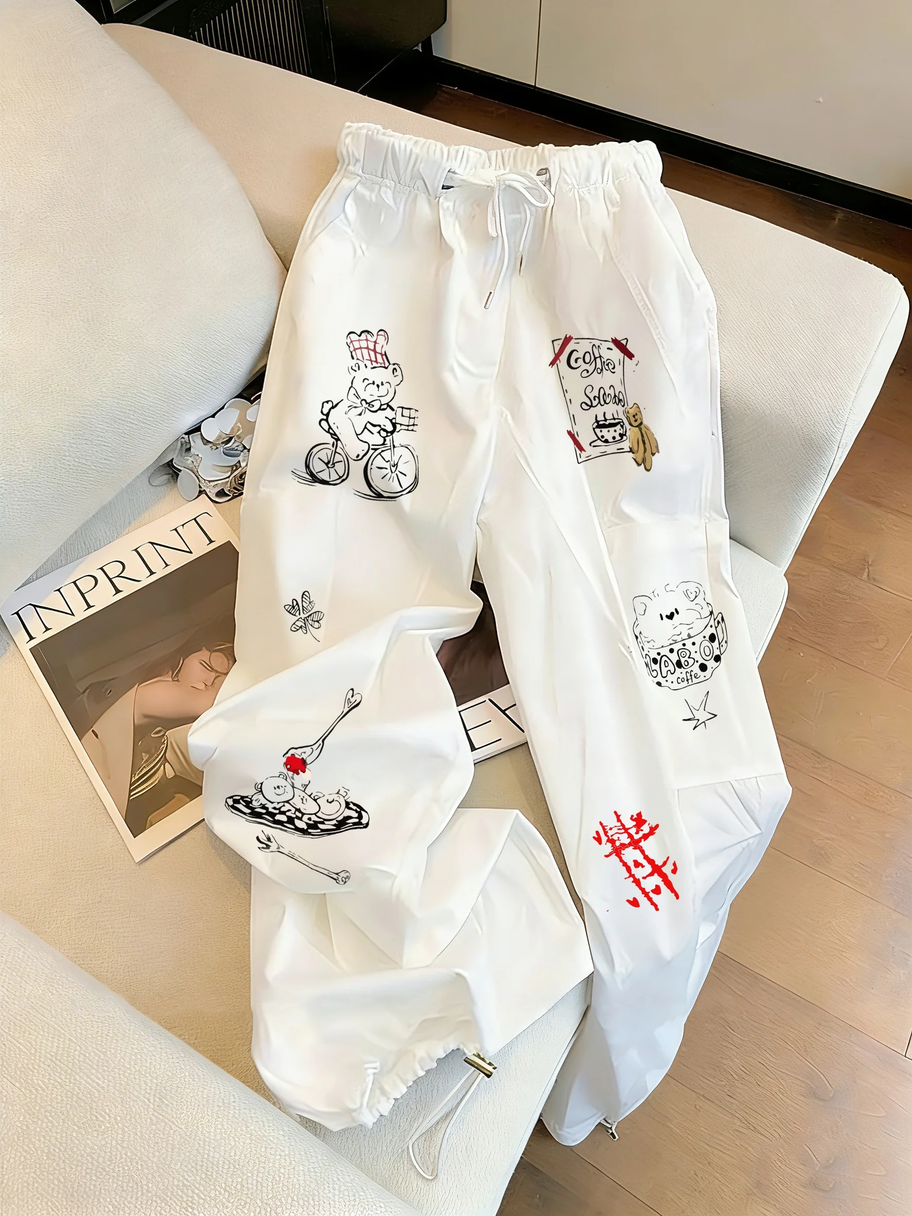 Retro Graffiti Print Loose Fit Casual Pants Men Women Summer Design Wide Leg Pants Asymmetrical Cartoon Anime Straight Leg
Retro Graffiti Print Loose Fit Casual Pants Men Women Summer Design Wide Leg Pants Asymmetrical Cartoon Anime Straight Leg
