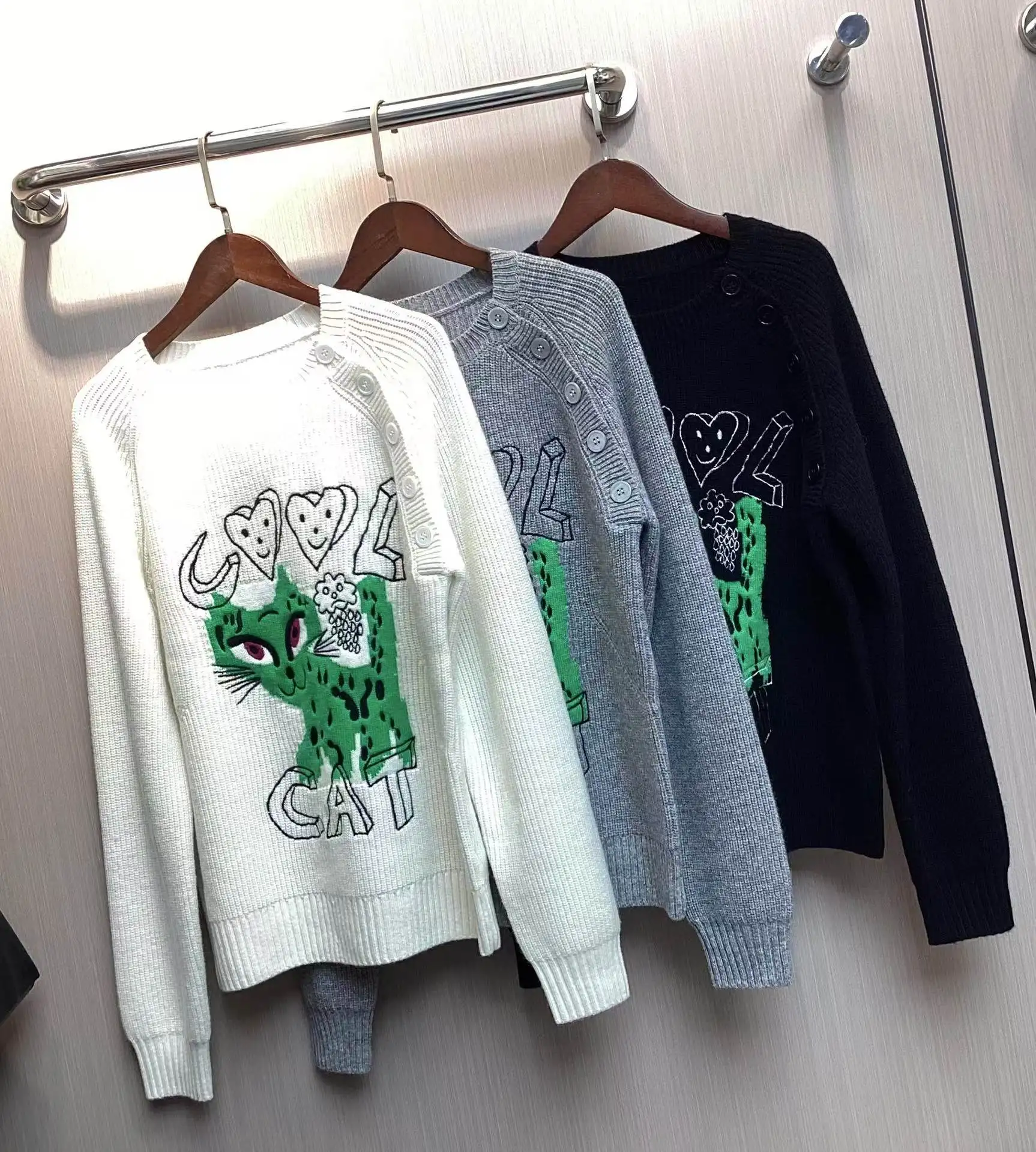 2024 new round neck pullover embroidered temperament commuting long sleeved sweater
2024 new round neck pullover embroidered temperament commuting long sleeved sweater