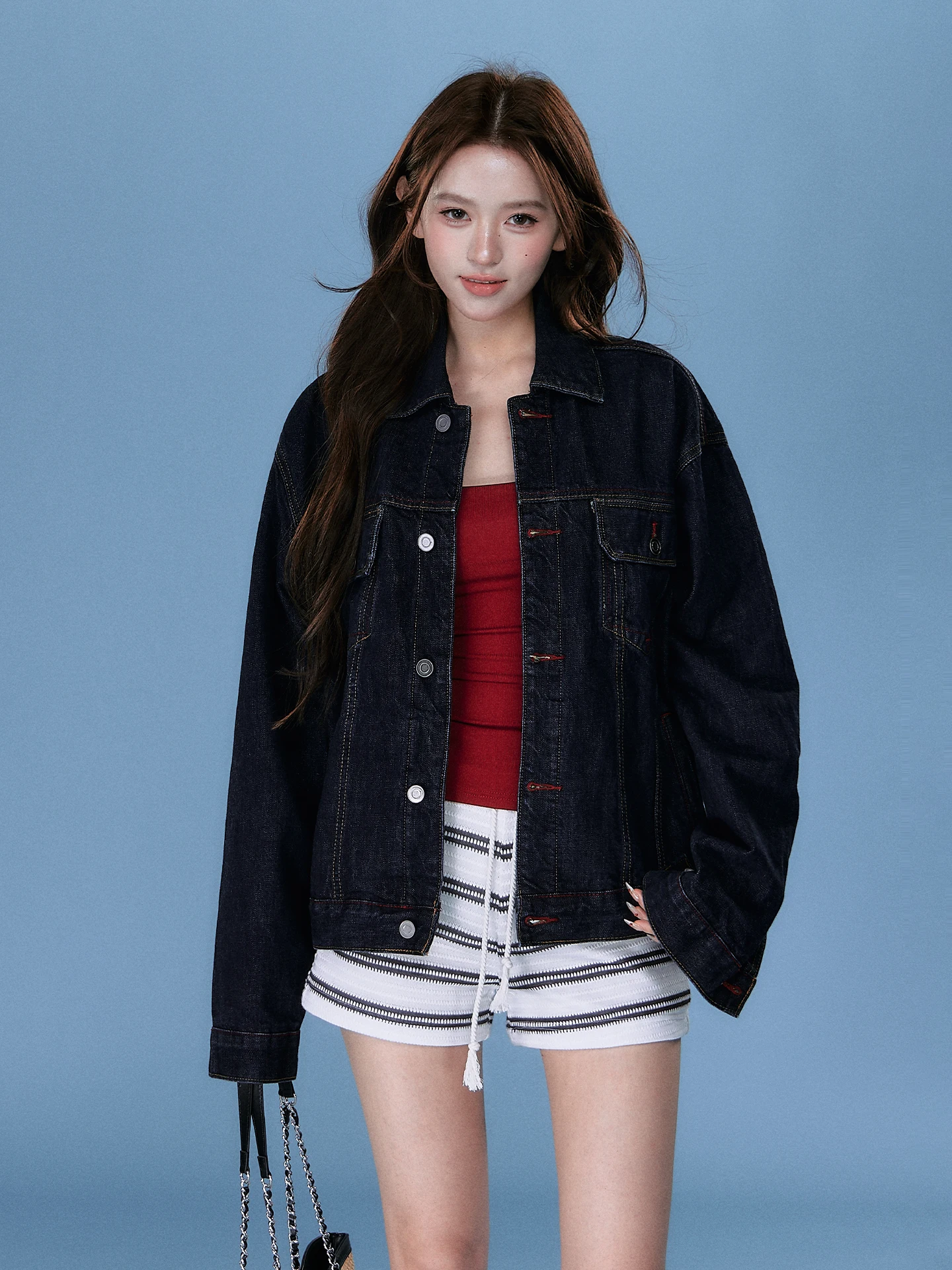 OIOI ESSE Vintage Casual Women's Denim Jacket Thin Long Sleeve Loose Fit Summer Top Short Outerwear Button Closure
OIOI ESSE Vintage Casual Women's Denim Jacket Thin Long Sleeve Loose Fit Summer Top Short Outerwear Button Closure