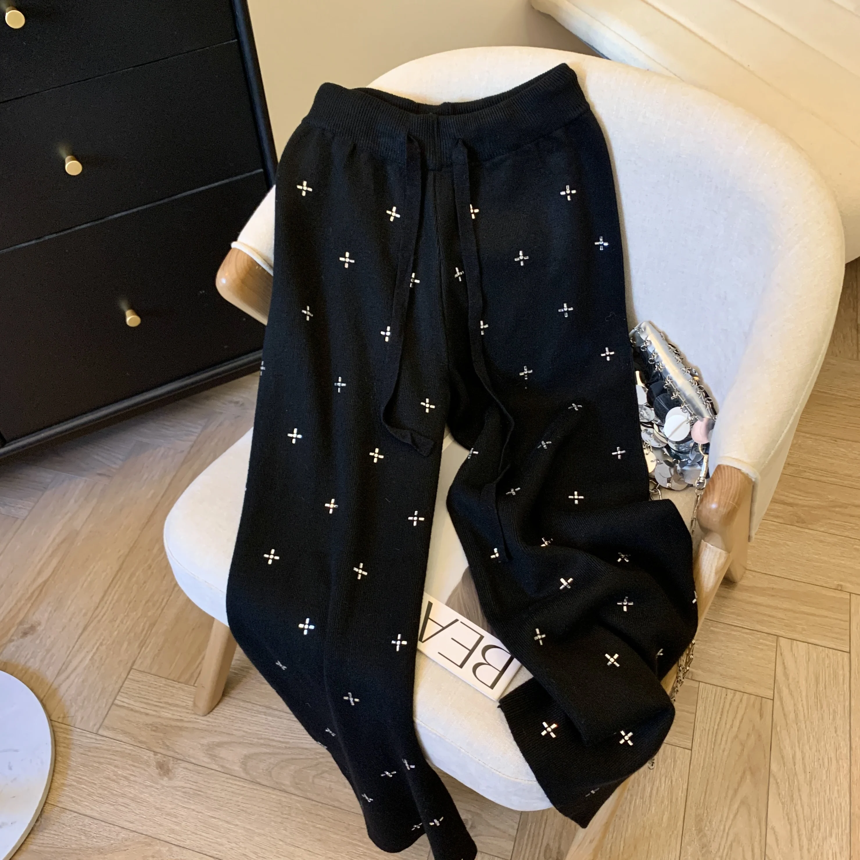 Heavy Duty Cross Stitch Women's High Waist Slimming Drapey Casual Pants Spring New Style Knitted Jeans Artistic Commute Style
Heavy Duty Cross Stitch Women's High Waist Slimming Drapey Casual Pants Spring New Style Knitted Jeans Artistic Commute Style
