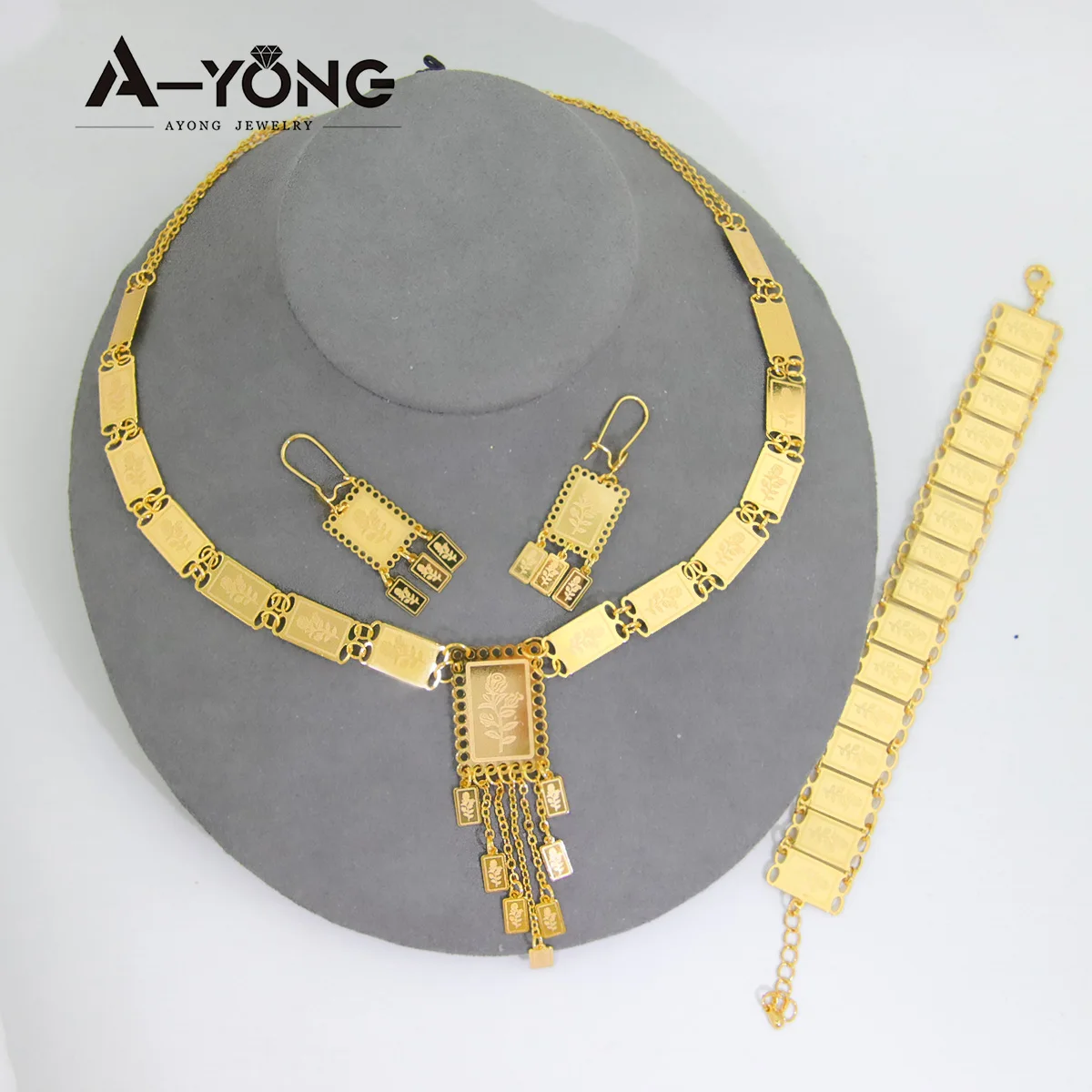 AYONG Arab Gold Color Jewelry Set 21k Gold Plated Square Pendant Luxury Necklace Bracelet Earrings for Dubai Bridal Jewelrys
AYONG Arab Gold Color Jewelry Set 21k Gold Plated Square Pendant Luxury Necklace Bracelet Earrings for Dubai Bridal Jewelrys