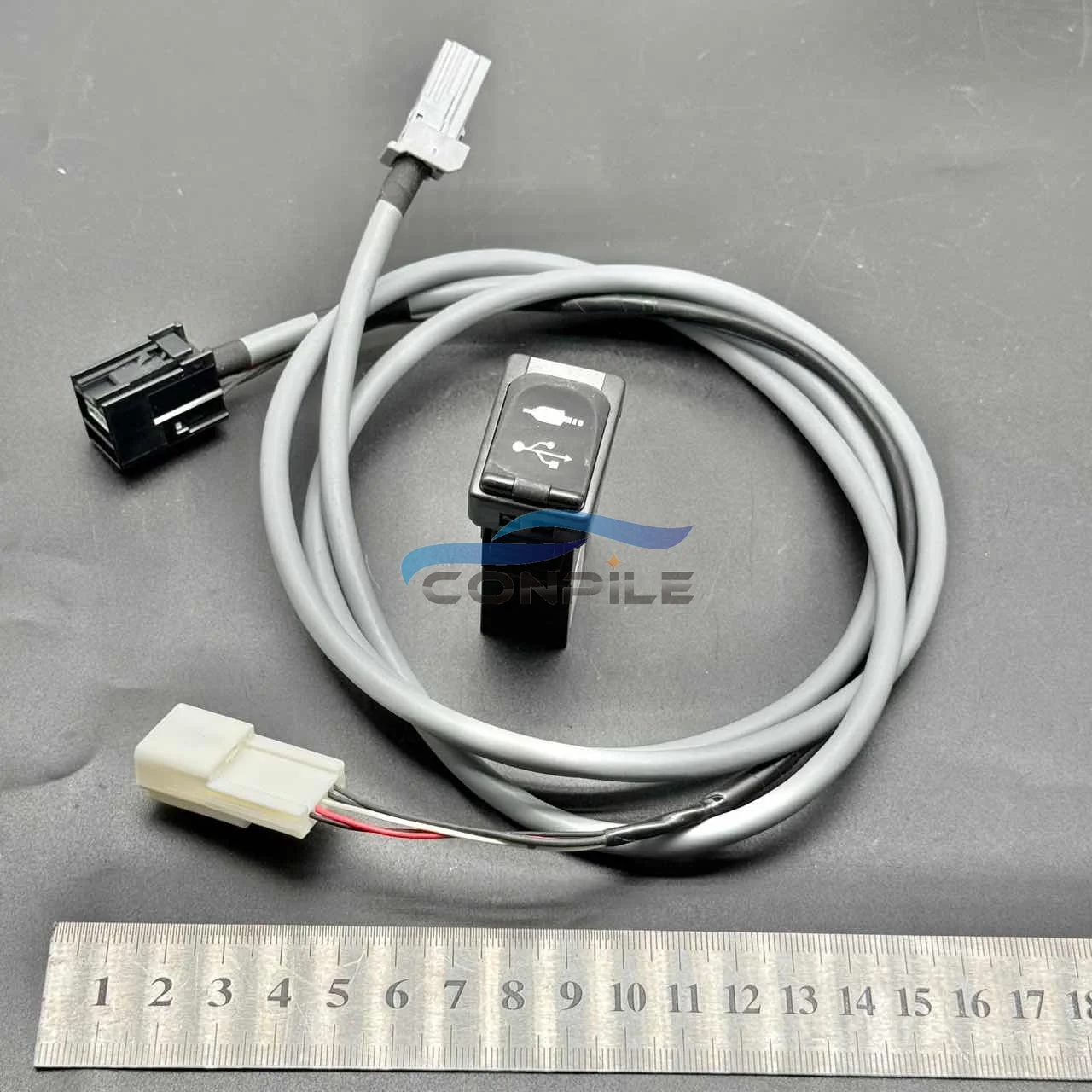 1PC For Toyota RAV4 Corolla Levin vios yaris Highlander Camry USB Charging Head Car Charger cable socket
1PC For Toyota RAV4 Corolla Levin vios yaris Highlander Camry USB Charging Head Car Charger cable socket