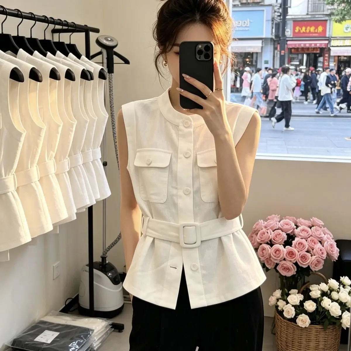 Korean Design Dopaamine Sleeveless Loose Summer Shirt Elegant Slimming Trendy Top Women's Fashion round Neck Other Material 100%
Korean Design Dopaamine Sleeveless Loose Summer Shirt Elegant Slimming Trendy Top Women's Fashion round Neck Other Material 100%