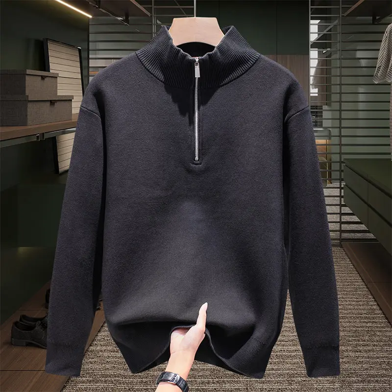 Мужской утепленный свитер на молнии из чистого хлопка с высоким воротником, теплый, вязаный, модный, в американском стиле, повседневный трикотаж
Мужской утепленный свитер на молнии из чистого хлопка с высоким воротником, теплый, вязаный, модный, в американском стиле, повседневный трикотаж