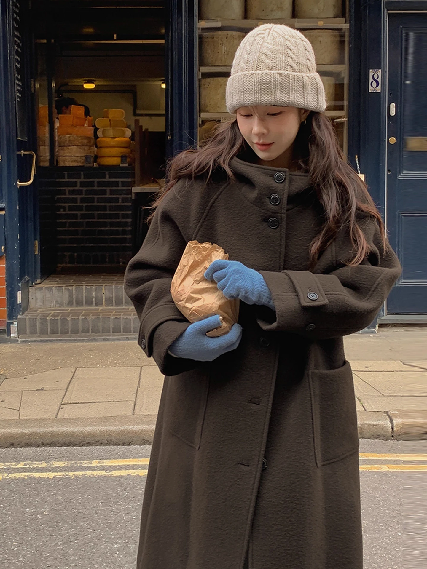 Ladies' Pure Color ket Woolen Coat Winter New Sle Retro Mid-Length Single Button Casual Faion Korean Version Long Sve
Ladies' Pure Color ket Woolen Coat Winter New Sle Retro Mid-Length Single Button Casual Faion Korean Version Long Sve