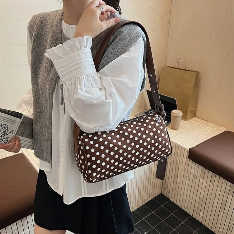 Travel Designer Crossbody Bag For Women Luxury Leather Tote Vintage Unique Large Capacity Minimalist Jet-Set Commuter Diaper Bag
Travel Designer Crossbody Bag For Women Luxury Leather Tote Vintage Unique Large Capacity Minimalist Jet-Set Commuter Diaper Bag