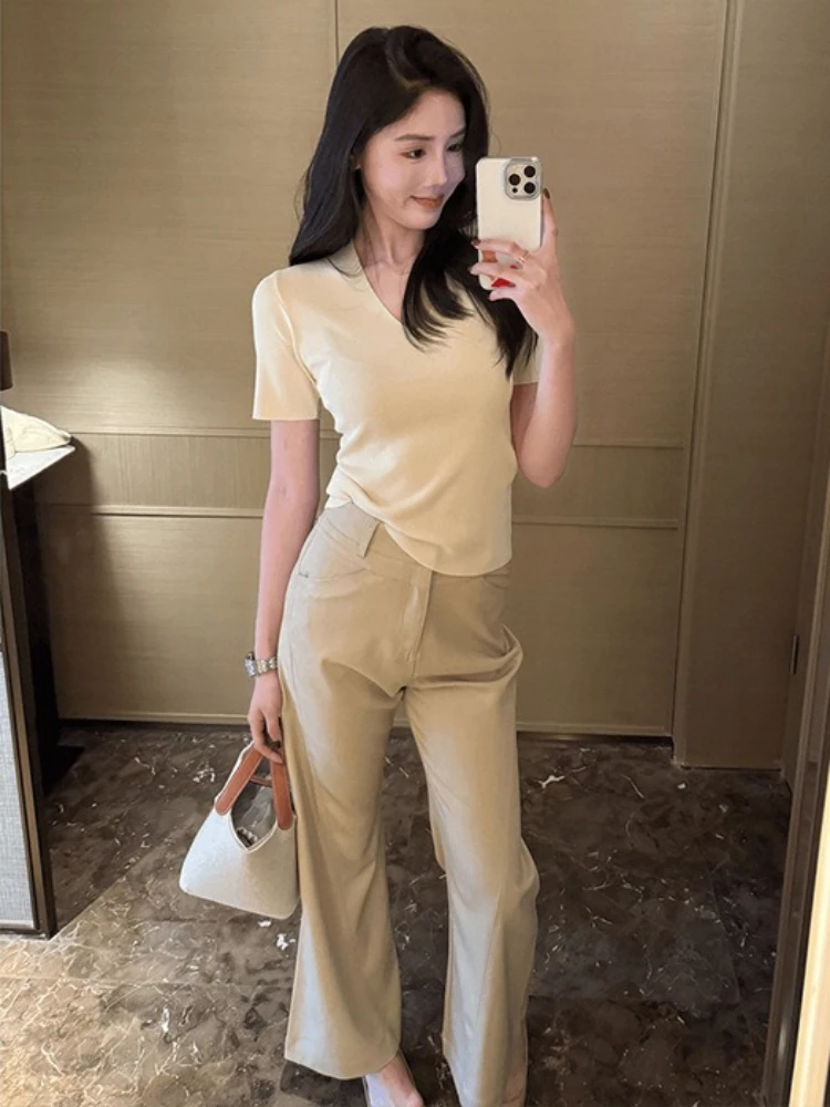 Корейские модные расклешенные брюки женские, весна 2024, новые облегающие брюки с высокой талией, свободные прямые широкие брюки, уличная одежда, широкие брюки
Корейские модные расклешенные брюки женские, весна 2024, новые облегающие брюки с высокой талией, свободные прямые широкие брюки, уличная одежда, широкие брюки