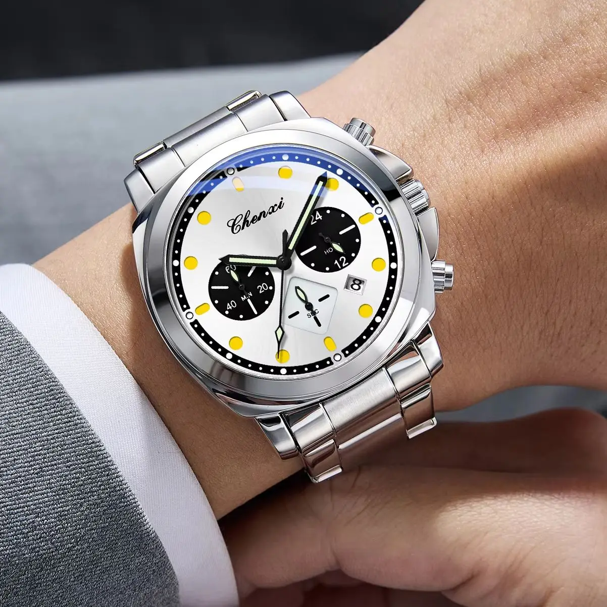 Luxury Fashion Men's Multifunction Stainless Steel Quartz Watch with Calendar and Luminous Chronograph Creative Gift for Men
Luxury Fashion Men's Multifunction Stainless Steel Quartz Watch with Calendar and Luminous Chronograph Creative Gift for Men