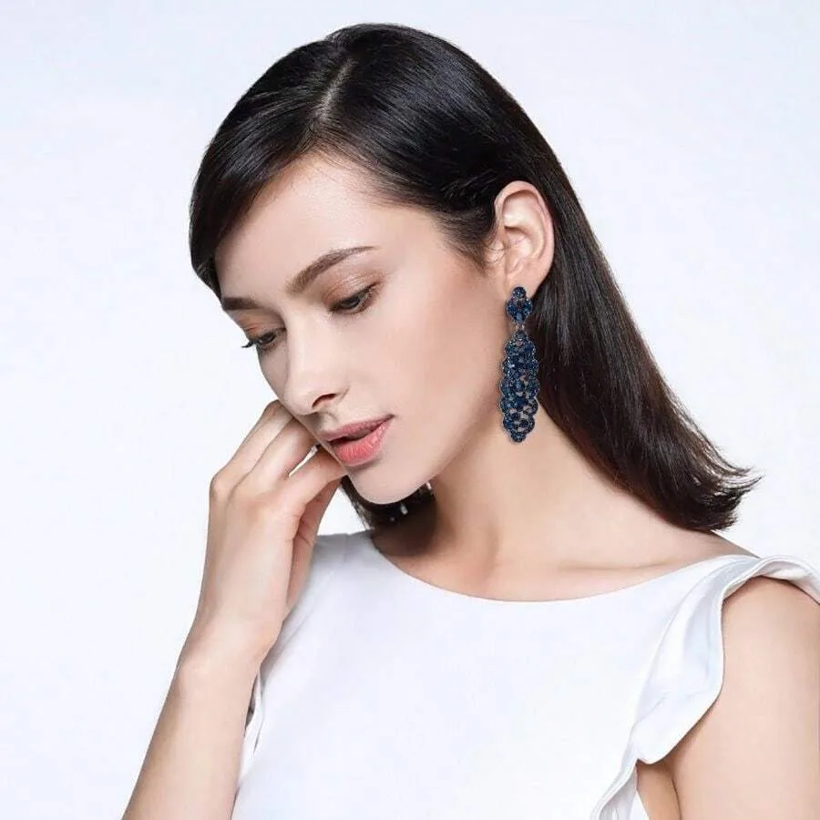 Women's Crystal Elegant Wedding Hollow Floral Cluster Dangle Earrings
Women's Crystal Elegant Wedding Hollow Floral Cluster Dangle Earrings