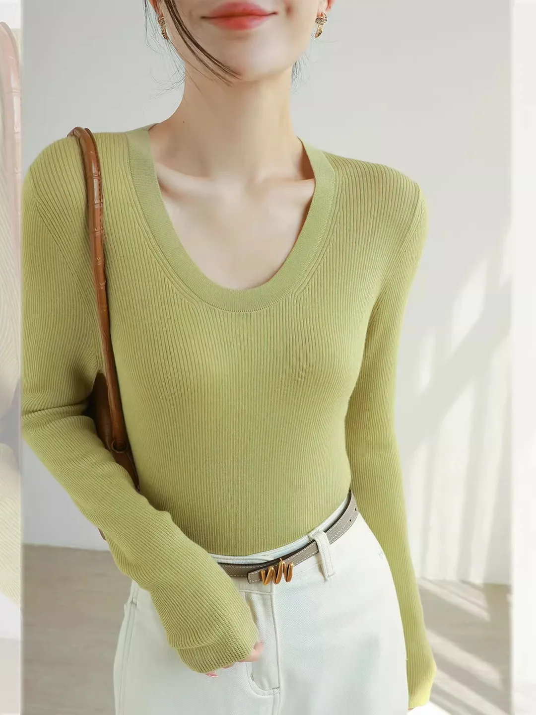 Slim Fit Long Sleeve U-Neck Knitwear Women's Autumn Winter Green Base Shirt Sweater Inner Wear Outer Wear Versatile Fashionable
Slim Fit Long Sleeve U-Neck Knitwear Women's Autumn Winter Green Base Shirt Sweater Inner Wear Outer Wear Versatile Fashionable