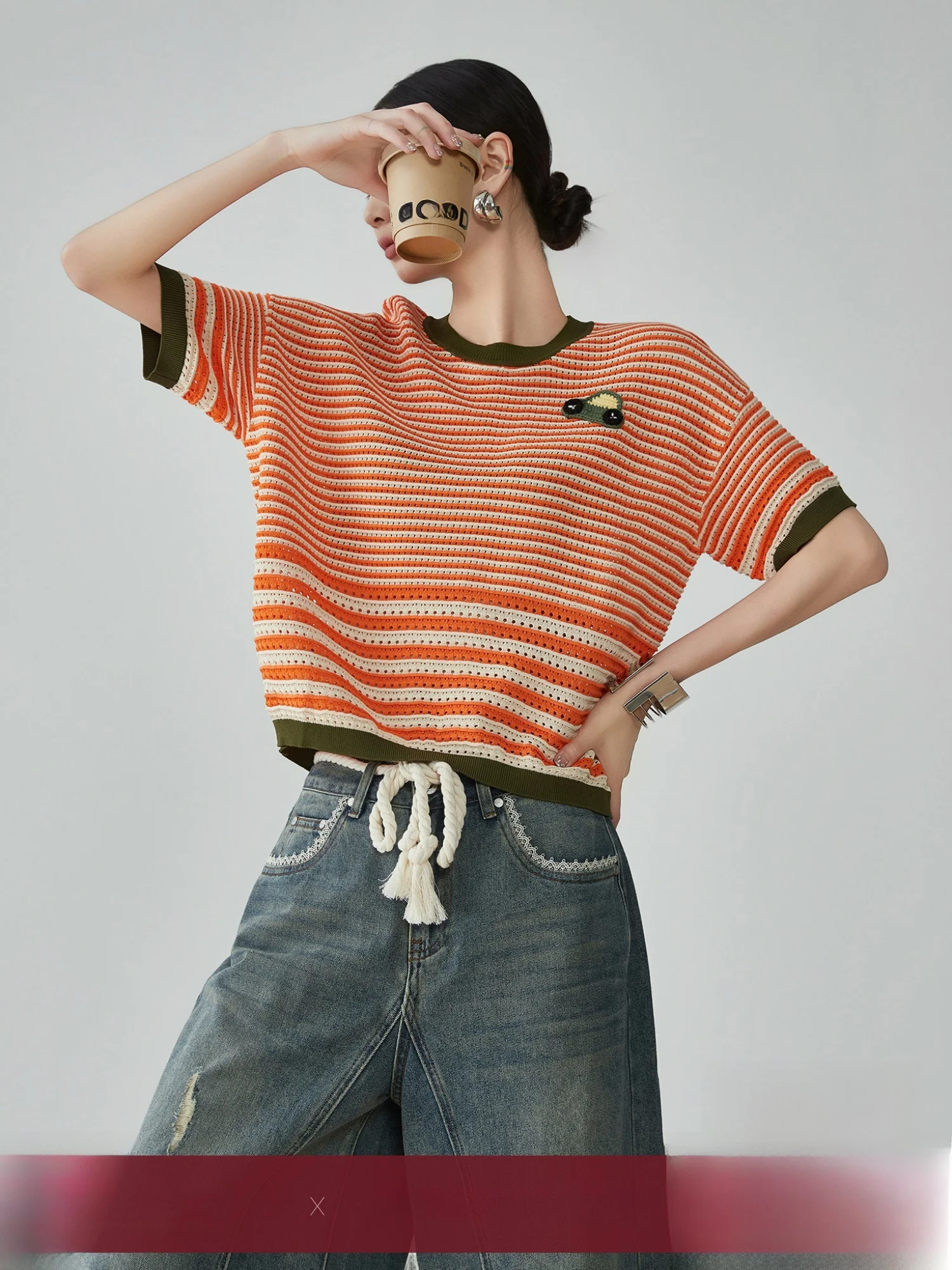 Dopne Color Blo Hollow out ort Sve Knitted Top Women's Thin Summer New Unique Beautiful Trendy Small T-irt
Dopne Color Blo Hollow out ort Sve Knitted Top Women's Thin Summer New Unique Beautiful Trendy Small T-irt