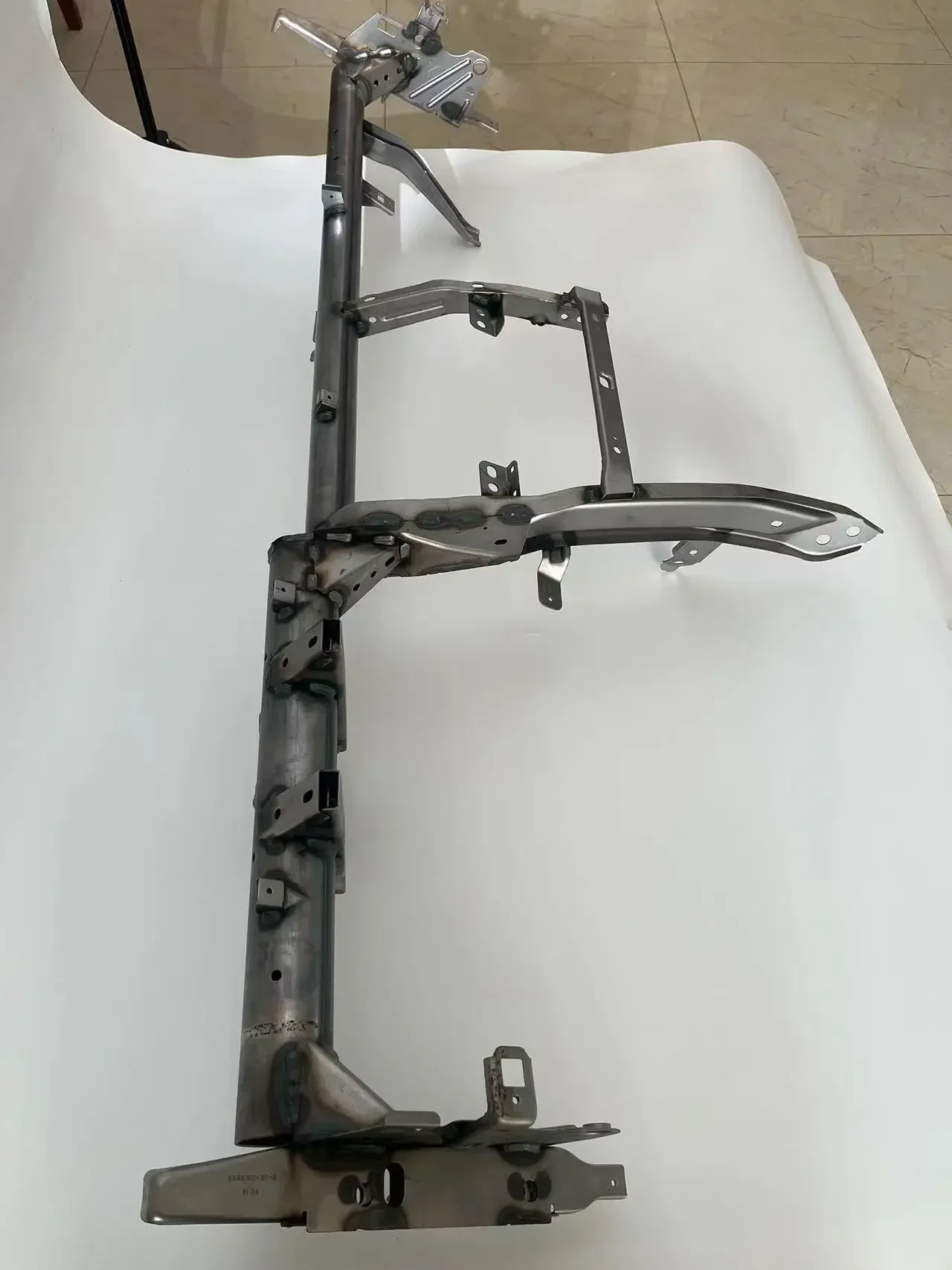 Lingke 01 Dashboard Iron Beam Car Interior Part Accessory for Vehicle Modification
Lingke 01 Dashboard Iron Beam Car Interior Part Accessory for Vehicle Modification