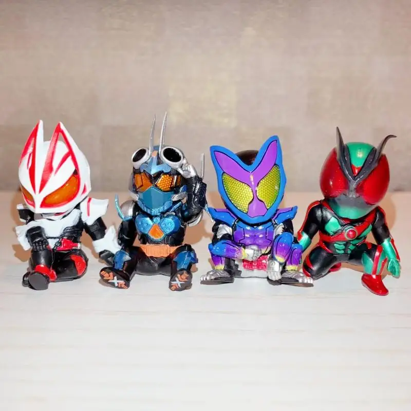 Коллекционные фигурки Bandai Gashapon Kamen Rider Sitting Figures Vol 03: Гитс, Зиз, Габу, Готчард — декор для рабочего стола
Коллекционные фигурки Bandai Gashapon Kamen Rider Sitting Figures Vol 03: Гитс, Зиз, Габу, Готчард — декор для рабочего стола