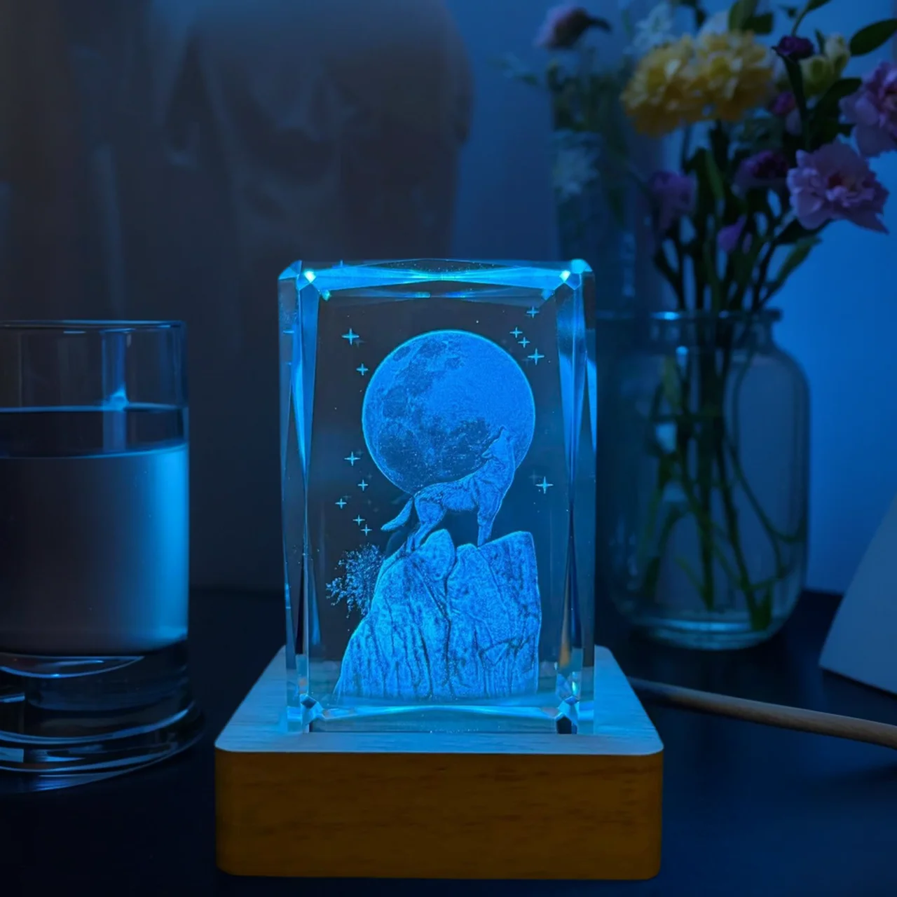 Светодиодная ночная лента Wolf King Howling Crystal, стеклянный декоративный подарок, подходит для спальни, гостиной, дня рождения, матери
Светодиодная ночная лента Wolf King Howling Crystal, стеклянный декоративный подарок, подходит для спальни, гостиной, дня рождения, матери