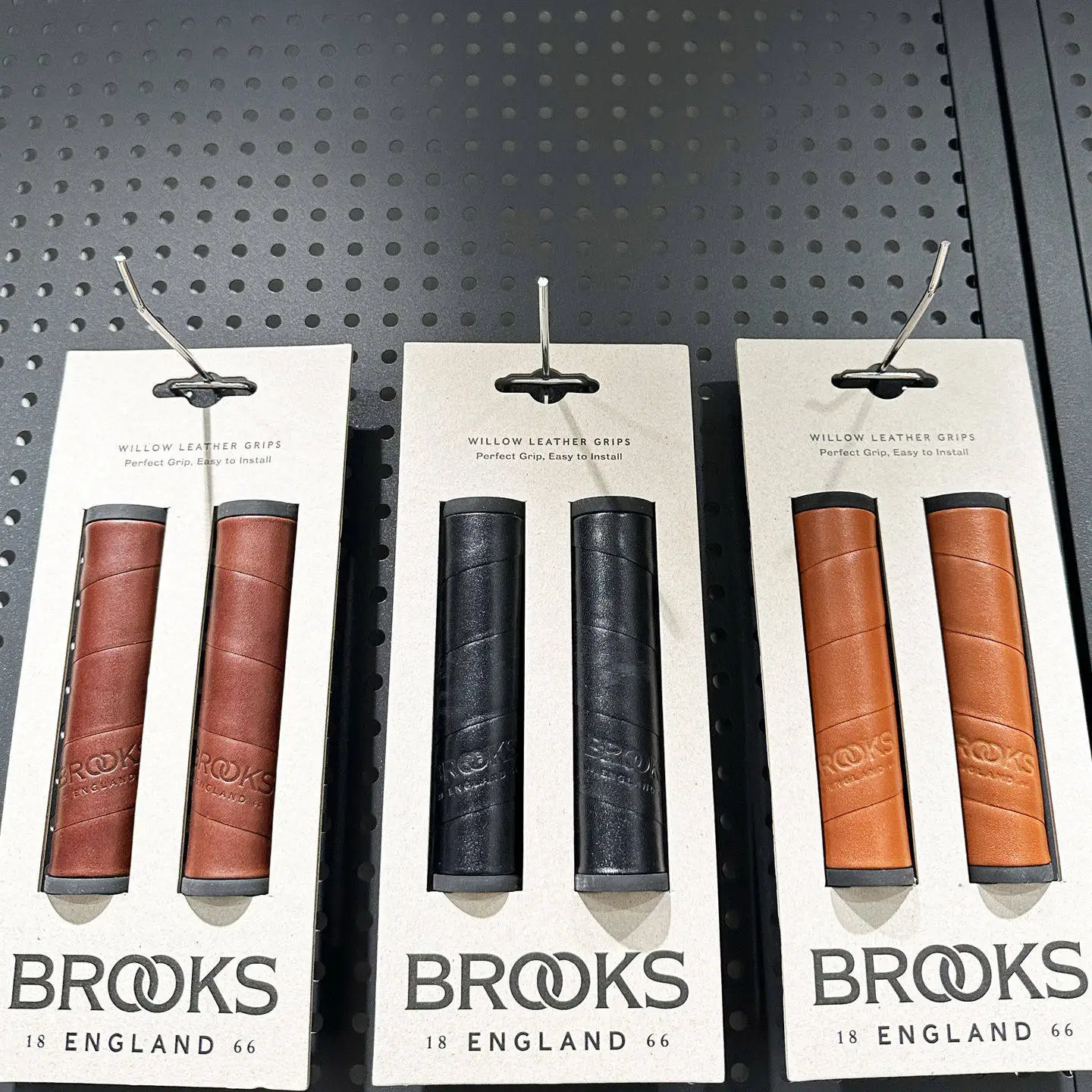 British BROOKS Genuine Leather Grip ENGLAND For Brompton FoldingBicycles
British BROOKS Genuine Leather Grip ENGLAND For Brompton FoldingBicycles