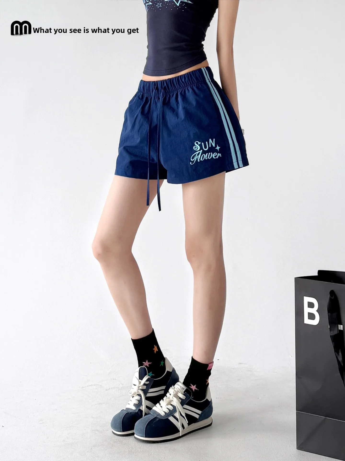 Blue Sports Casual Shorts Women's Summer 2026 Fashion Slimming Unique Mid-Waist Versatile Straight Leg Pants
Blue Sports Casual Shorts Women's Summer 2026 Fashion Slimming Unique Mid-Waist Versatile Straight Leg Pants