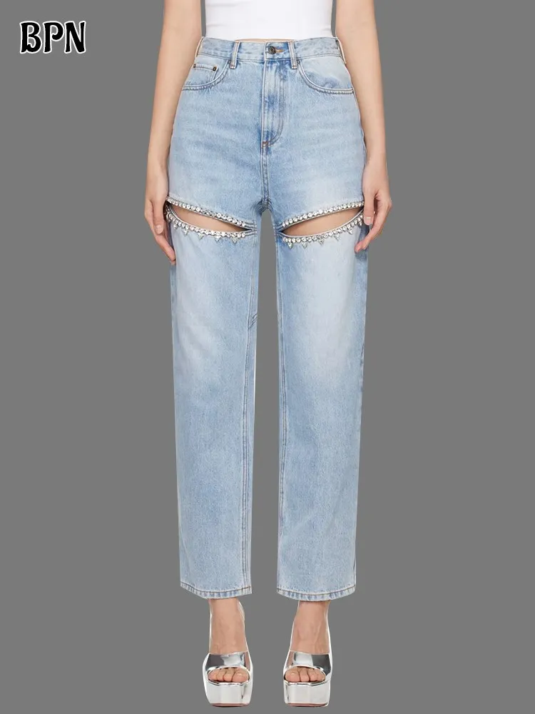 BPN Fashion Spliced Diamonds Jeans For Women High Waist Patchwork Pockets Hollow Out Straight Leg Denim Trousers Female Clothing
BPN Fashion Spliced Diamonds Jeans For Women High Waist Patchwork Pockets Hollow Out Straight Leg Denim Trousers Female Clothing