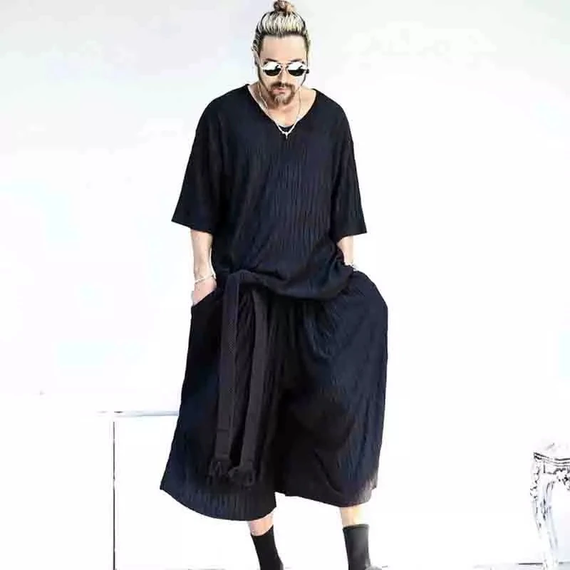 Men's summer new solid color pleated loose Korean fashion skirt pants 7-point wide leg pants Harem Pants thin and versatile
Men's summer new solid color pleated loose Korean fashion skirt pants 7-point wide leg pants Harem Pants thin and versatile