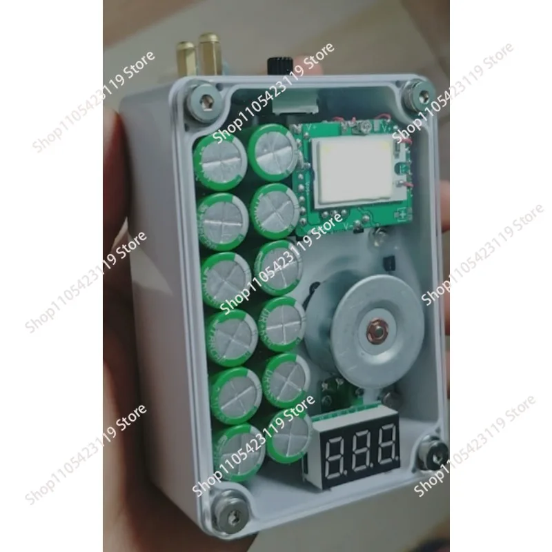 8-capacitor Hand Generator USB Charging Camping Equipment Outdoor Emergency Tool Cranked for 2 Minutes, Can Lgnite 40-50 Times
8-capacitor Hand Generator USB Charging Camping Equipment Outdoor Emergency Tool Cranked for 2 Minutes, Can Lgnite 40-50 Times