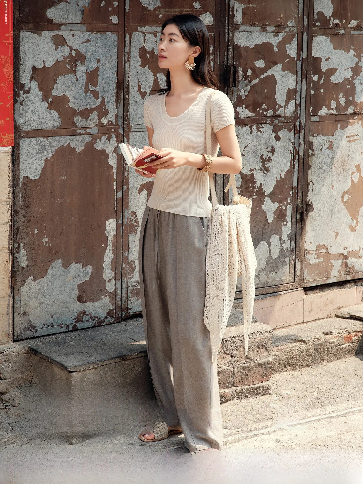 Teasel Lightweight Loose Fit Casual Pants Elastic Waist Wool Straight Leg Pants Elegant Casual City Walk Trousers
Teasel Lightweight Loose Fit Casual Pants Elastic Waist Wool Straight Leg Pants Elegant Casual City Walk Trousers