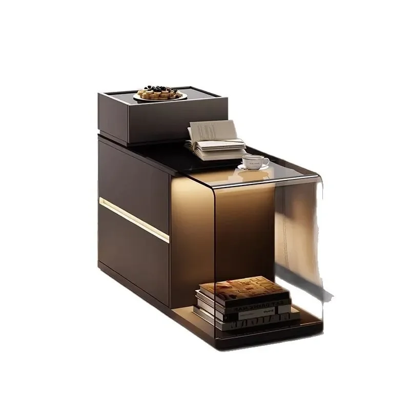 Новый съемный угловой столик в гостиной — небольшой журнальный столик.
Новый съемный угловой столик в гостиной — небольшой журнальный столик.