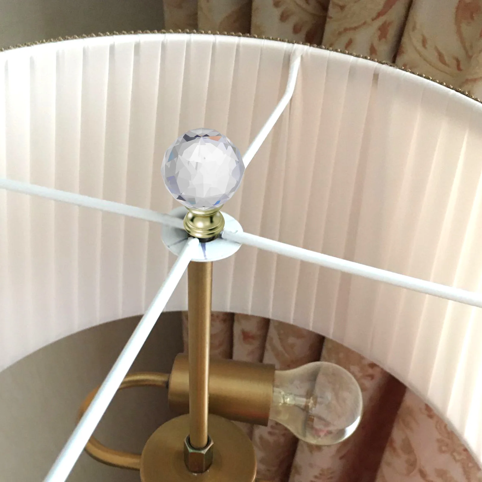 2Pcs Versatile Crystal Lamp Finials Screw on Lamp Toppers for Table Floor Desk Lamps Decorative Accessories Finials for Lamps
2Pcs Versatile Crystal Lamp Finials Screw on Lamp Toppers for Table Floor Desk Lamps Decorative Accessories Finials for Lamps