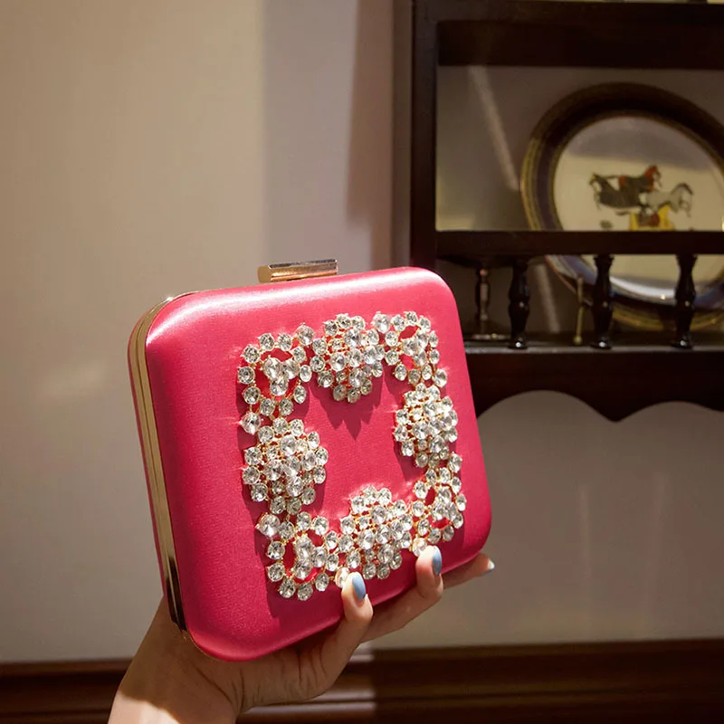 Fairy Diamond Embedded Flower Box Silk Elegant Lady Dinner Party Small Square Handbag Shoulder Crossbody Bag
Fairy Diamond Embedded Flower Box Silk Elegant Lady Dinner Party Small Square Handbag Shoulder Crossbody Bag