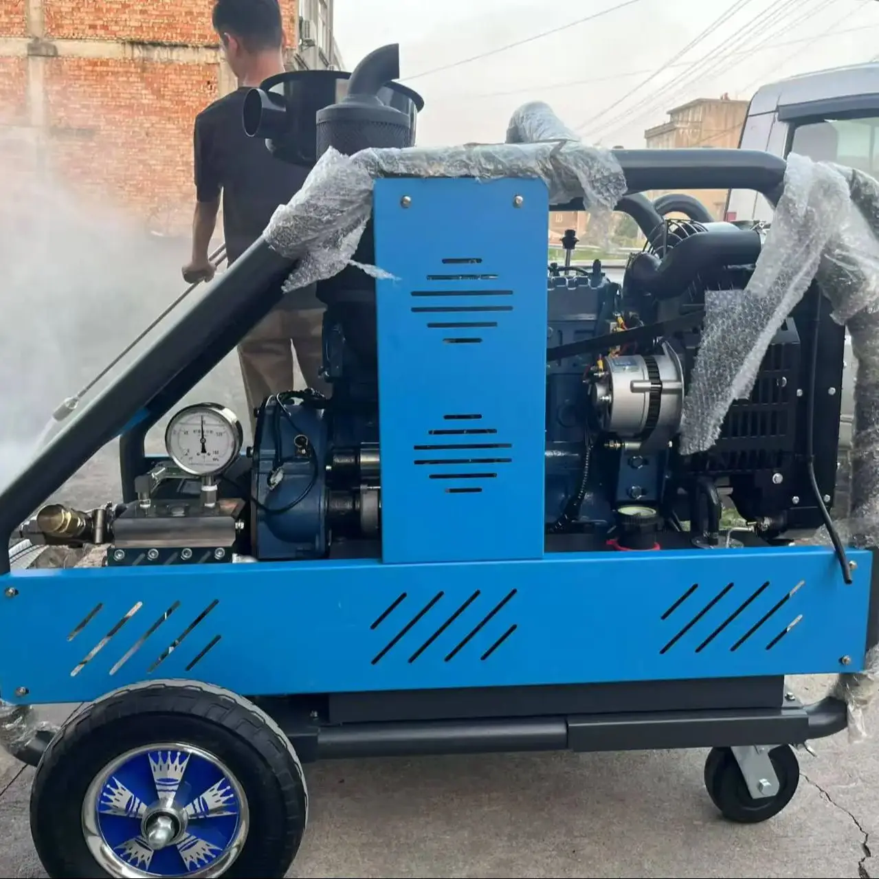 Industrial 15kw Spray Cleaning Machine Hot Water High-Pressure Cleaner Equipment 5000 Psi High Pressure Washer for Washing Car
Industrial 15kw Spray Cleaning Machine Hot Water High-Pressure Cleaner Equipment 5000 Psi High Pressure Washer for Washing Car
