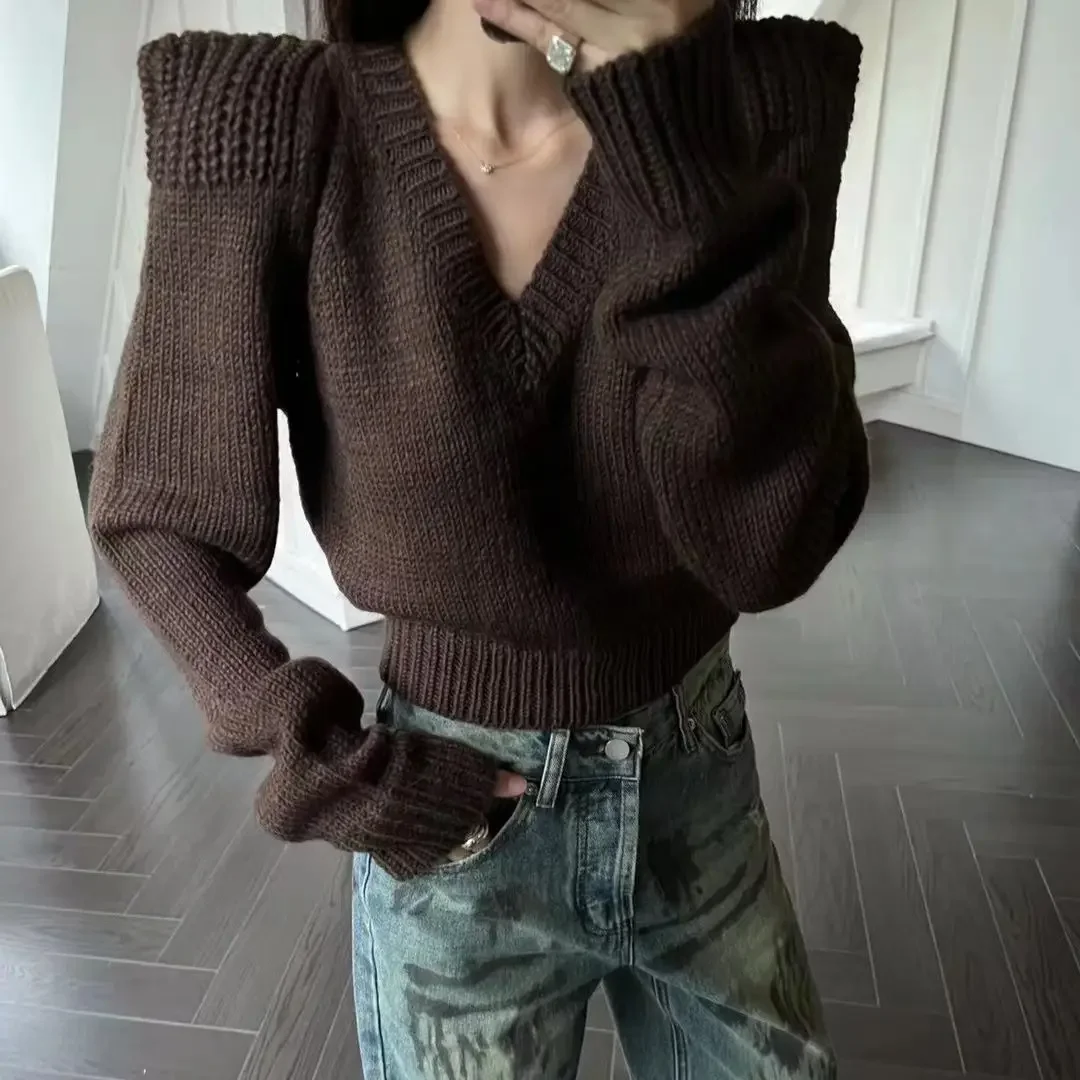 Women's V Neck Knit Top Structured Shoulder Slim Fit Cropped Sweater Fall Winter Bodycon Pullover
Women's V Neck Knit Top Structured Shoulder Slim Fit Cropped Sweater Fall Winter Bodycon Pullover