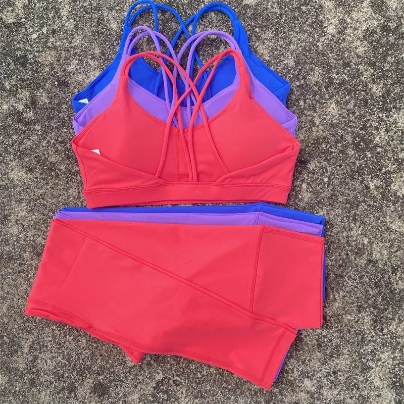 Solid Color Gym Fitness Set Tight Soft cross back Fitness Bra +compression High Waist Yoga Leggings Suit Comprehensive Training
Solid Color Gym Fitness Set Tight Soft cross back Fitness Bra +compression High Waist Yoga Leggings Suit Comprehensive Training