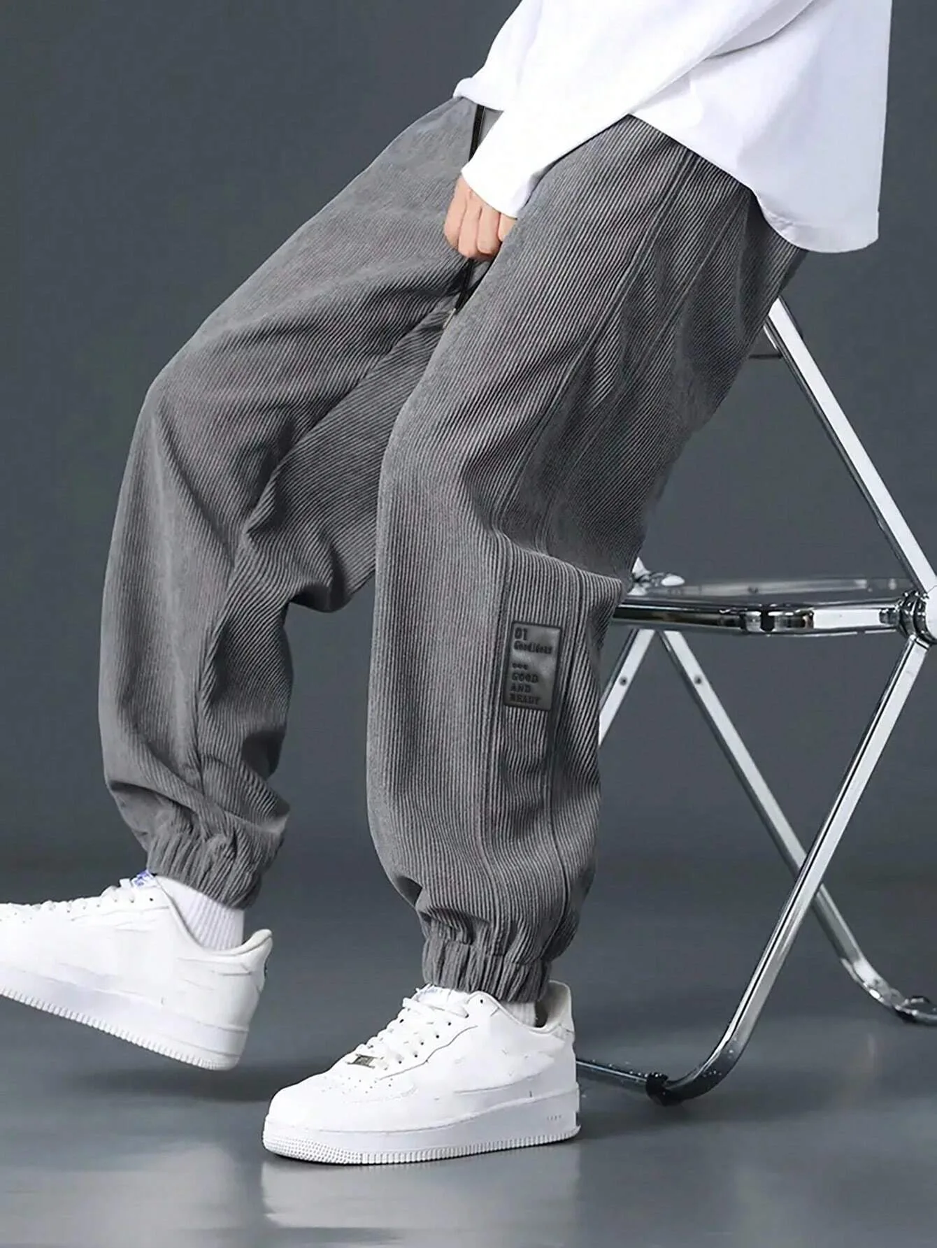 Мужские вельветовые широкие брюки-карго High Street, повседневные удобные уличные спортивные штаны для бега
Мужские вельветовые широкие брюки-карго High Street, повседневные удобные уличные спортивные штаны для бега