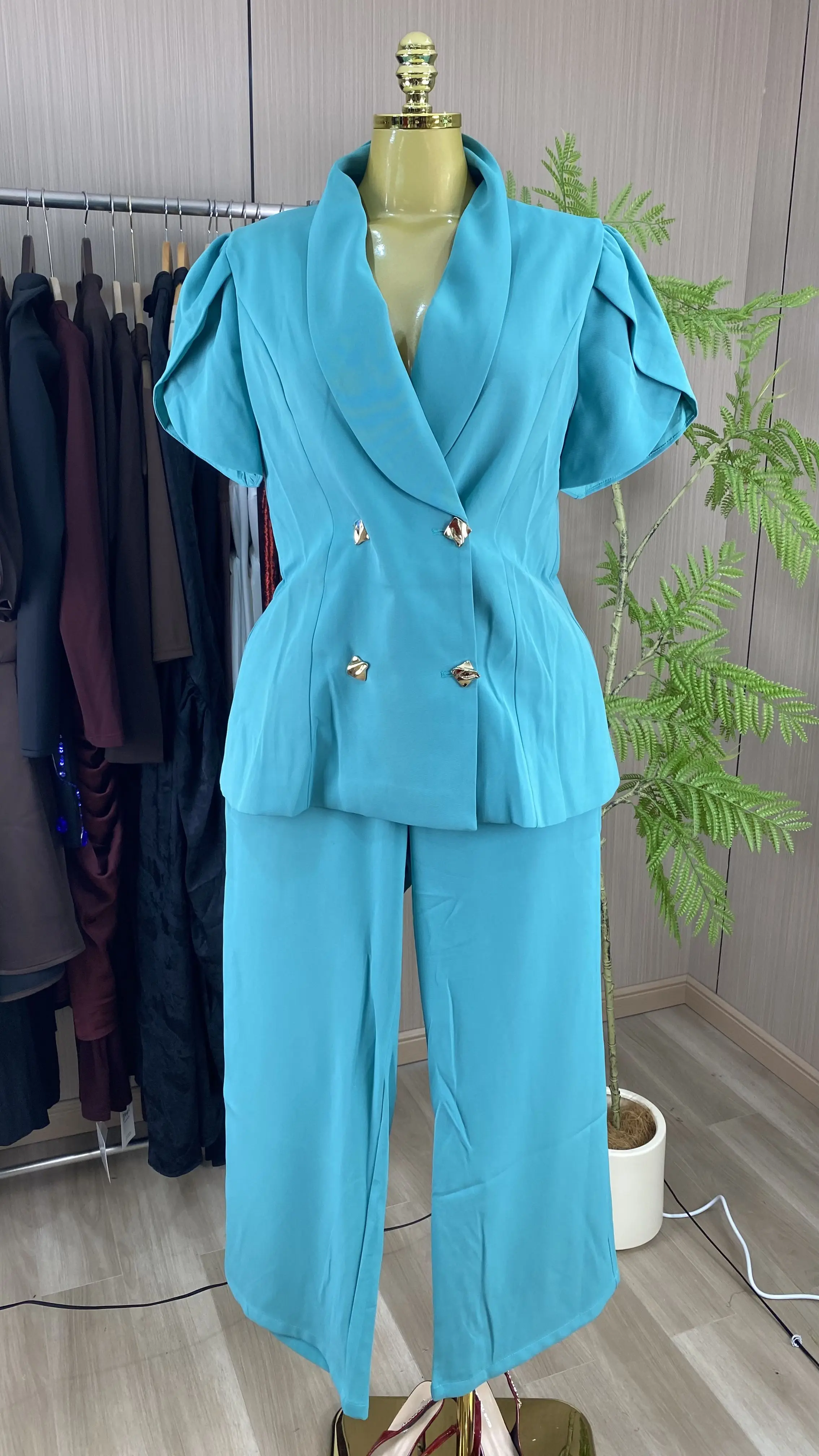 2026 Spring New Solid Color Short-Sleeve Polyester Two-Piece Suit Pants Lapel Regular Fit Slim Waist-GZXX831
2026 Spring New Solid Color Short-Sleeve Polyester Two-Piece Suit Pants Lapel Regular Fit Slim Waist-GZXX831