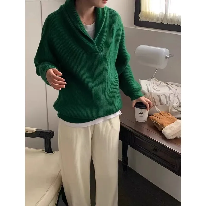 V-neck 100% wool sweater for women loose pullover new autumn and winter knitted wool base layer sweater
V-neck 100% wool sweater for women loose pullover new autumn and winter knitted wool base layer sweater
